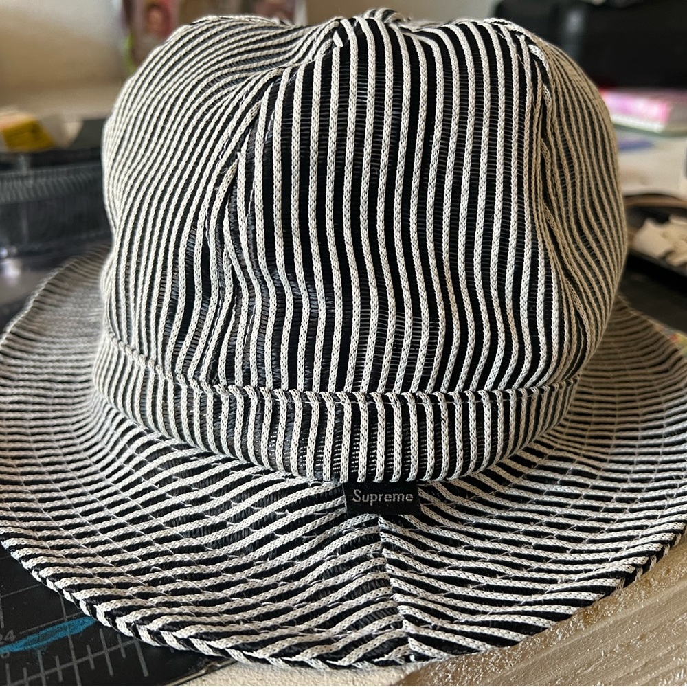 SUPREME stripe mesh bell hat